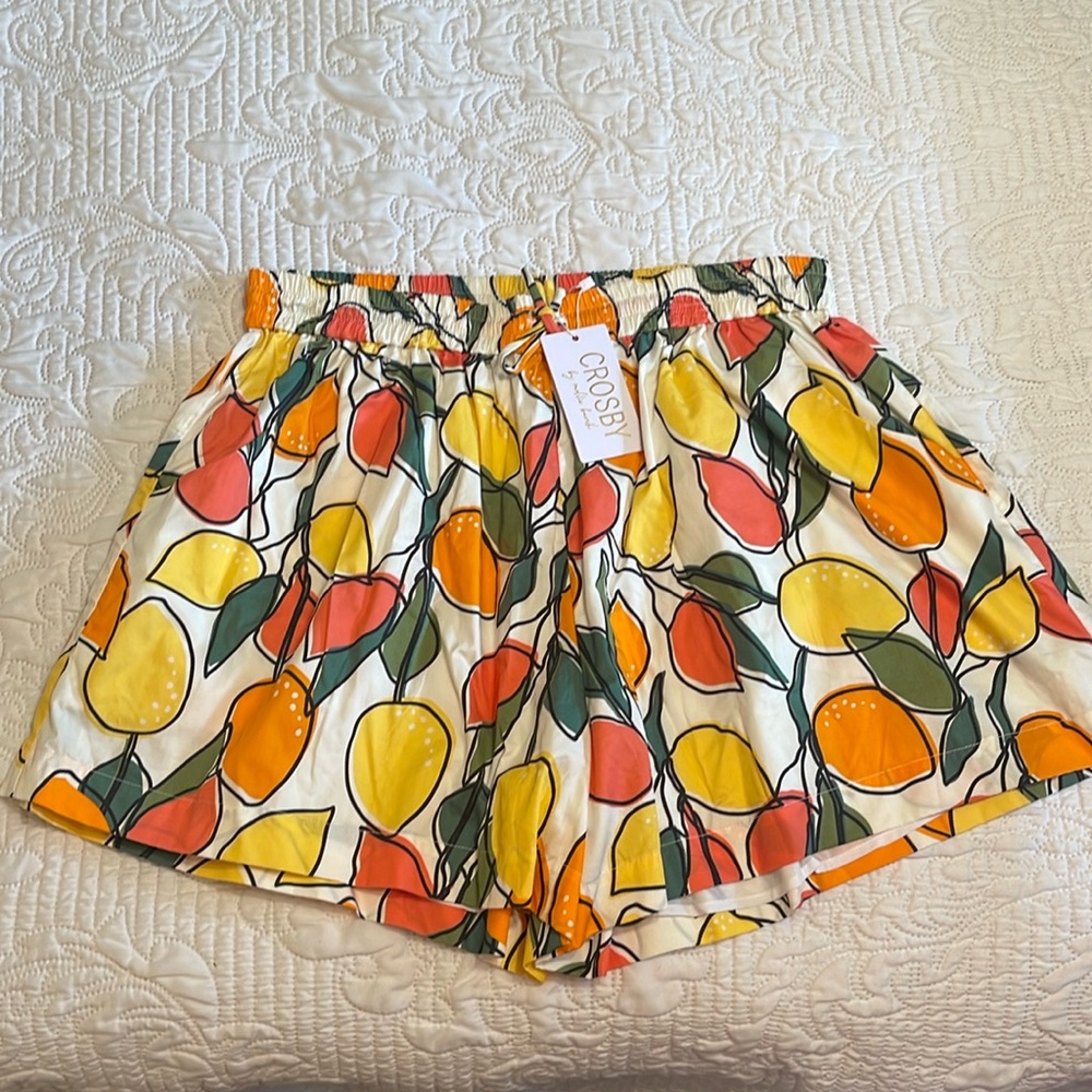 Crosby Sara Short in Citron